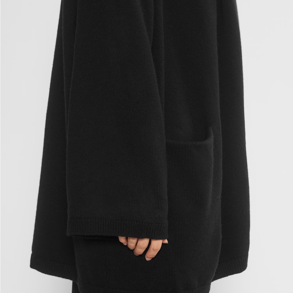 Aritzia Nook Merino Wool Black Oversized Women's Cardigan Sweater - Picture 6 of 14